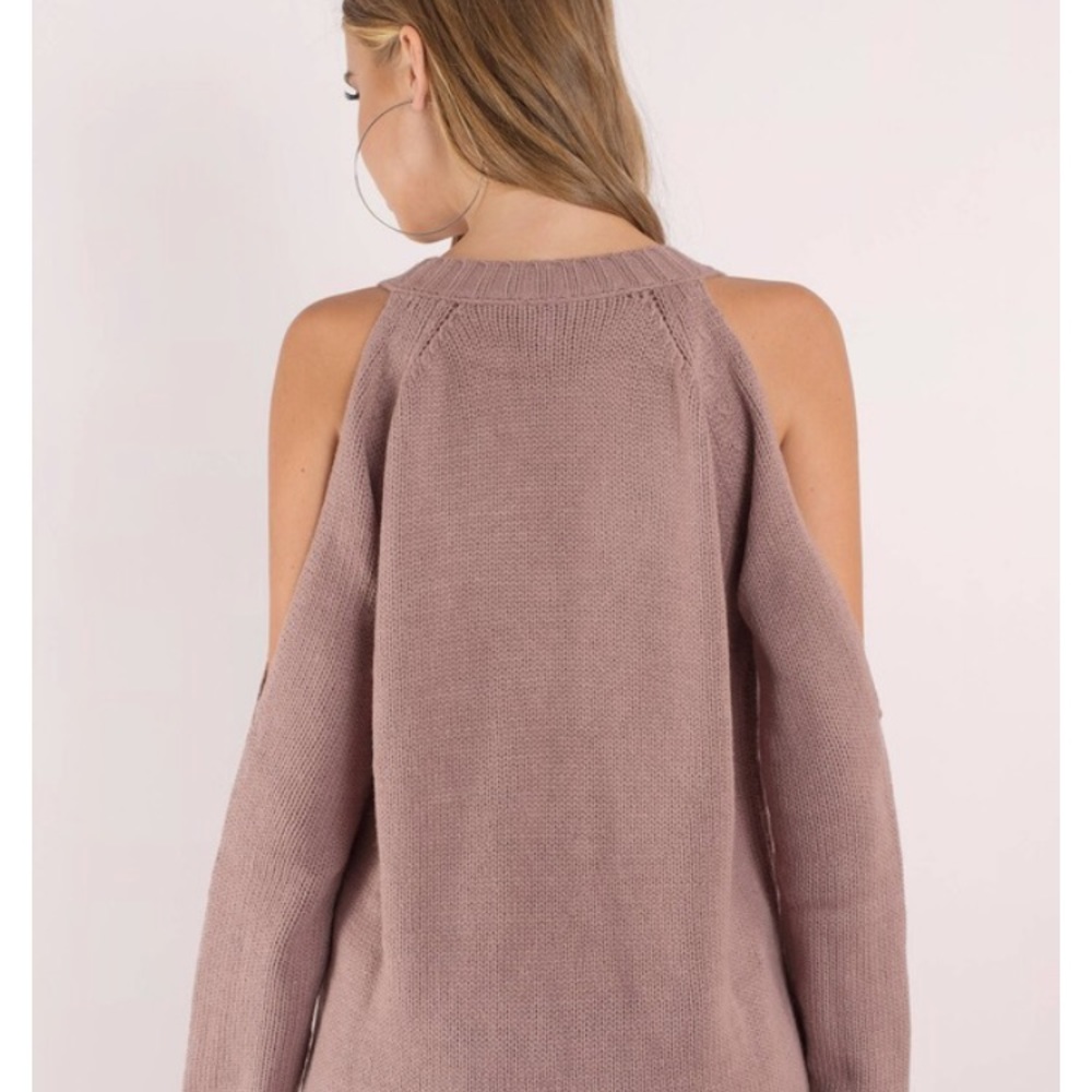 Tobi CAMILA MAUVE COLD SHOULDER SWEATER - Picture 2 of 6